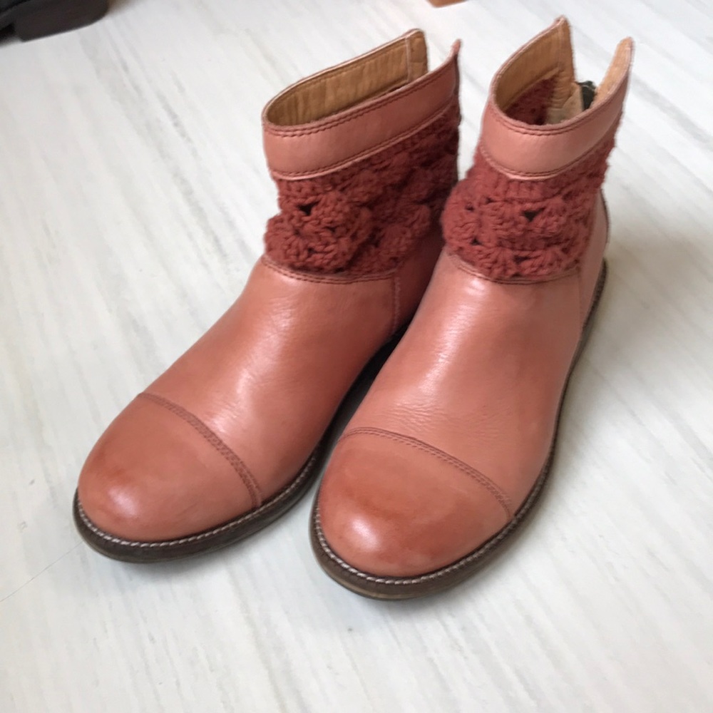 Latigo genuine leather rust color ankle boot